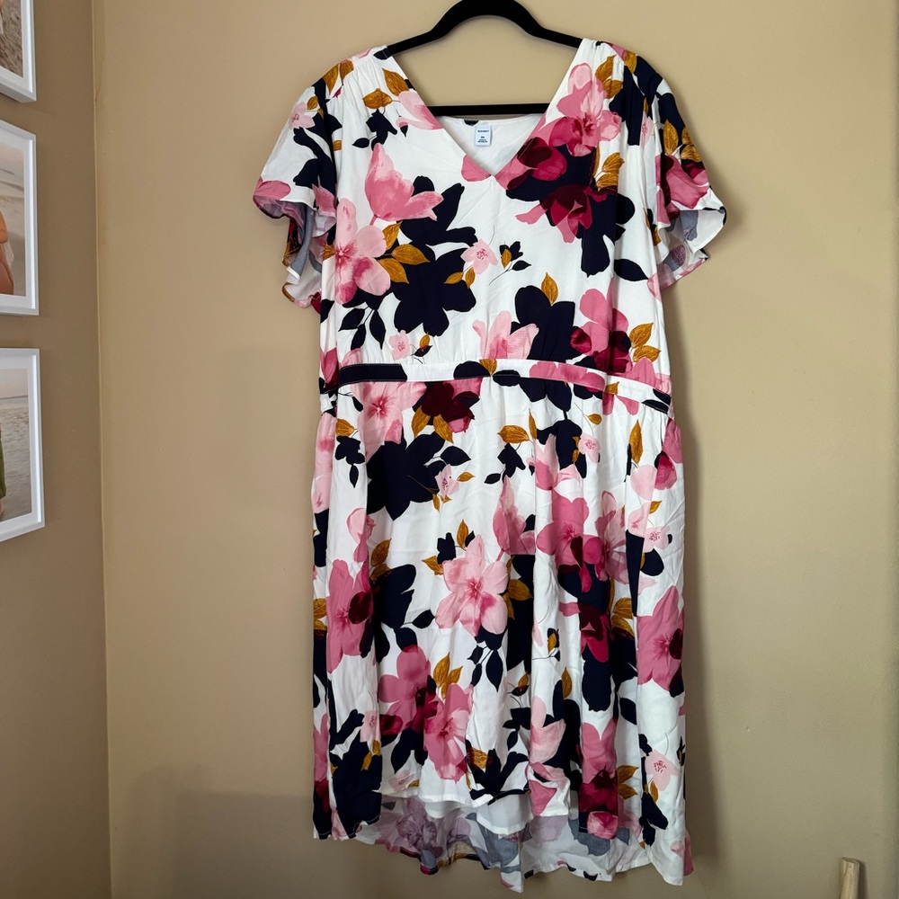Old Navy Floral Print Cinched Waist Dress